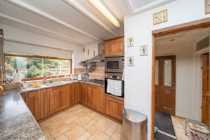 KITCHEN- click for photo gallery